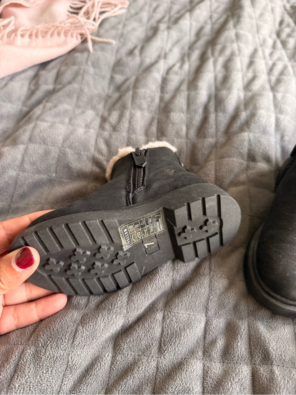 Kids Black Winter Ankle Boots with Faux Fur Lining